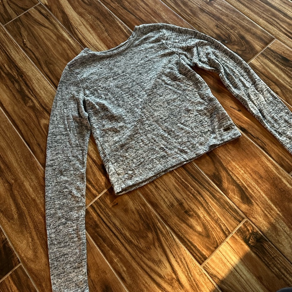 Gray Long Sleeve Top Hollister